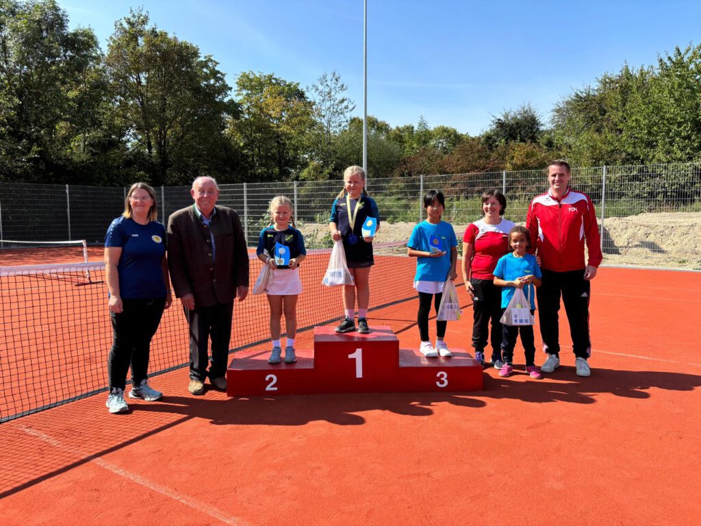 Die Siegerinnen der U9 (weibl.) Wettkämpfe: Platz 1 und 2 gingen an den SSV Köfering